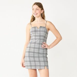 NWOT Front Notch Plaid Mini Dress Size 13